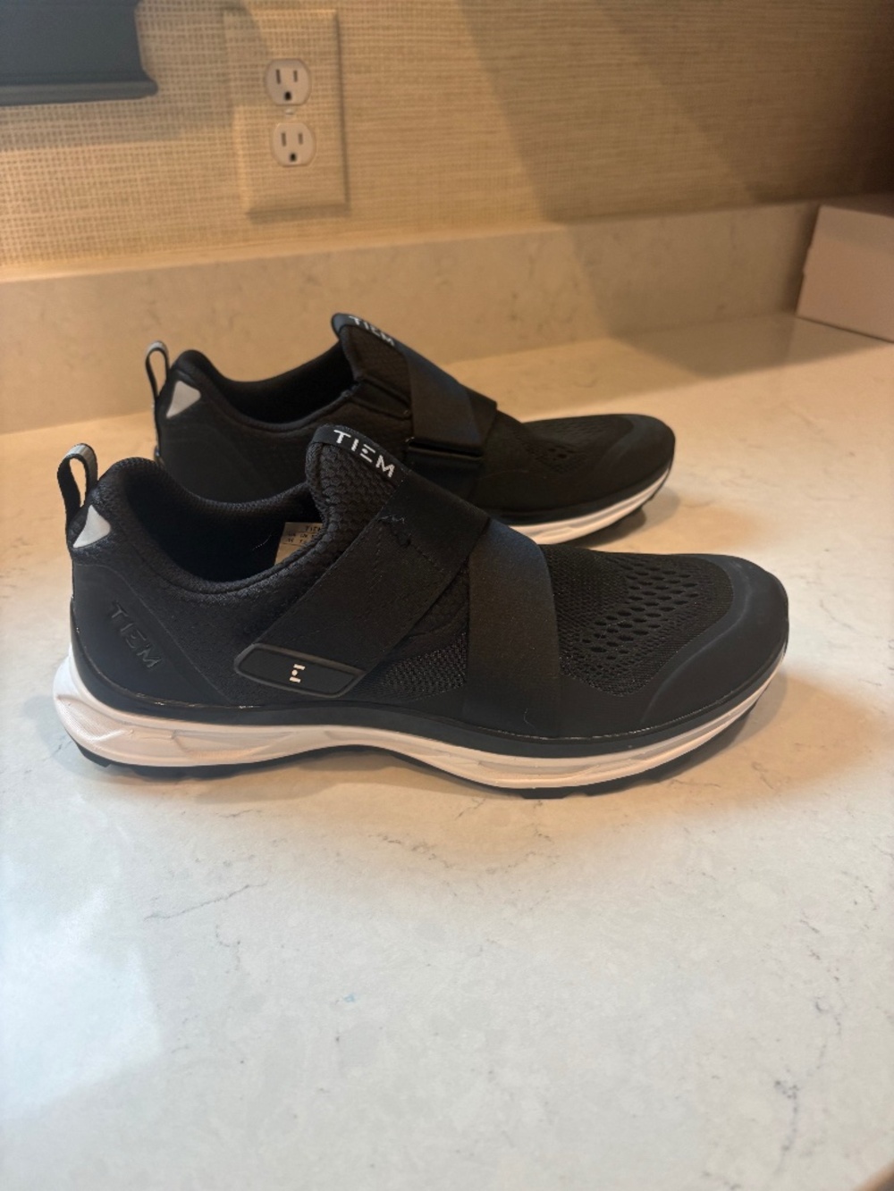 Tiem Women's Indoor Cycling Shoes